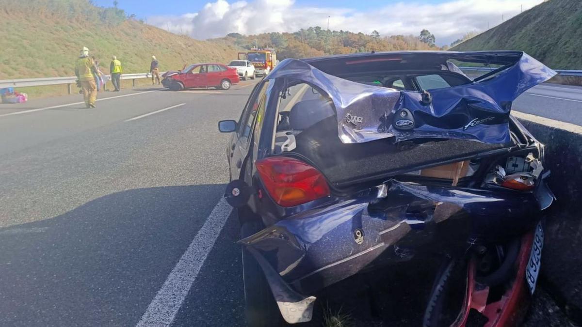 Una colisión por alcance en la AP-53 se salda con dos heridas leves