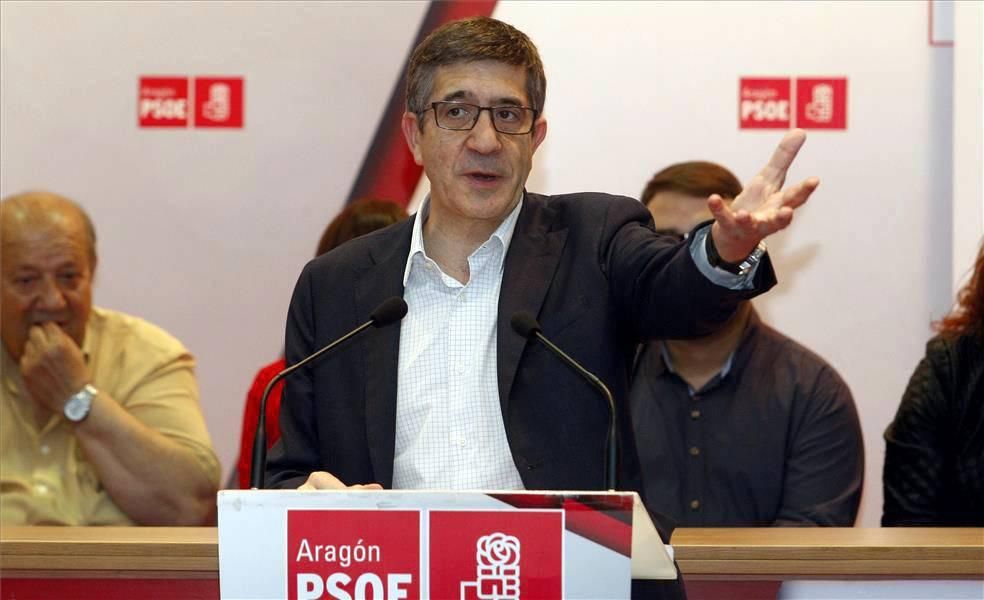 Visita de Patxi López a la sede del PSOE de Zaragoza