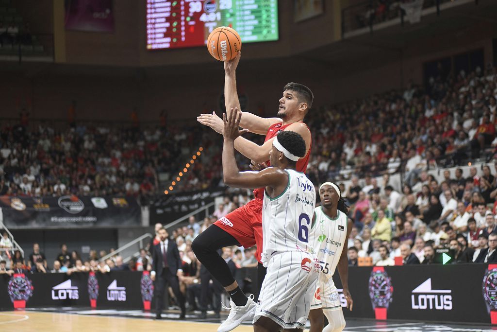 Todas las imágenes de la semifinal de la Supecopa entre el UCAM Murcia y el Unicaja