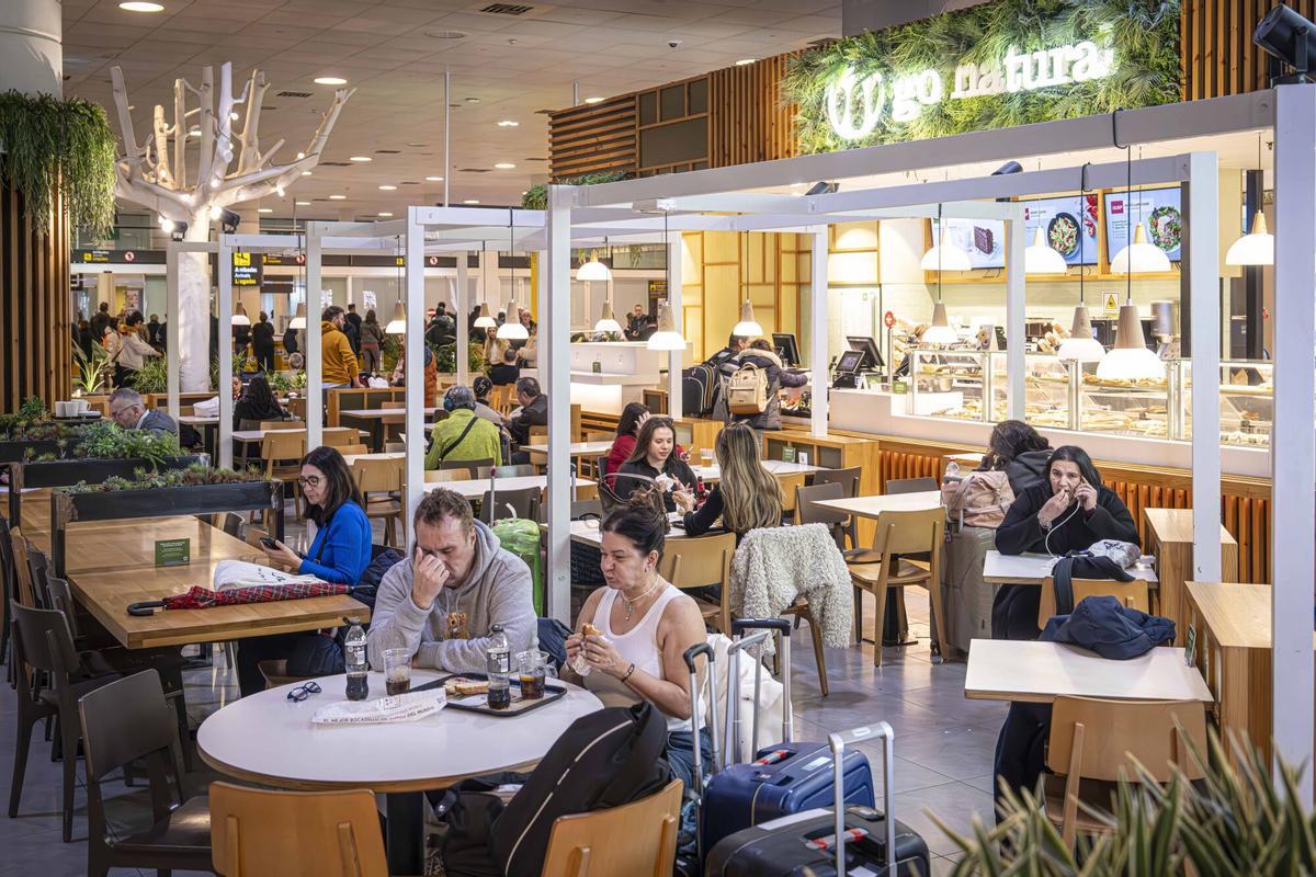 Áreas obté gairebé la meitat de la restauració de l’aeroport de Barcelona