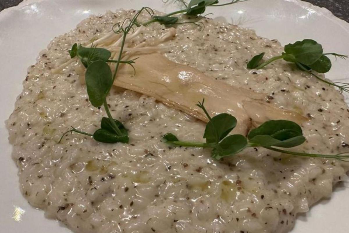 Risotto, setas, tartufo y queso la Gloria. | | LP/DLP