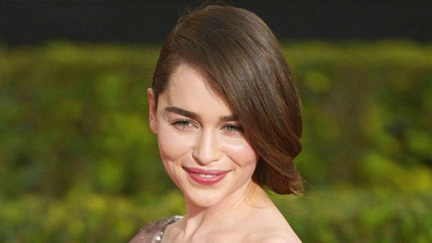 Emilia Clarke es Daenerys Targaryen en &#039;JdT&#039;.