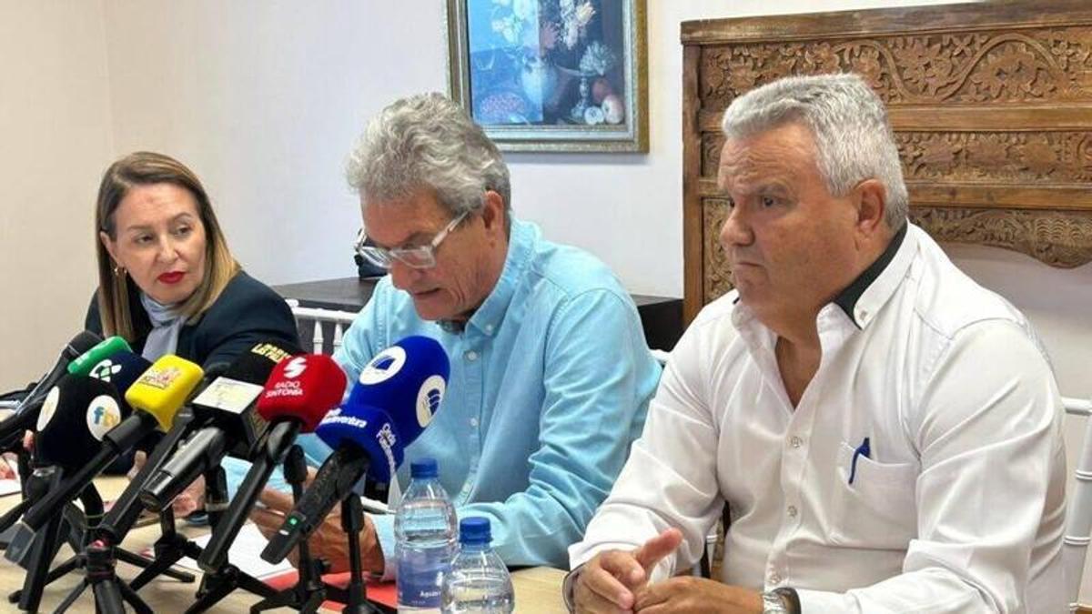 Firma de la constitución de la alianza Por Fuerteventura, el pasado mes de marzo.