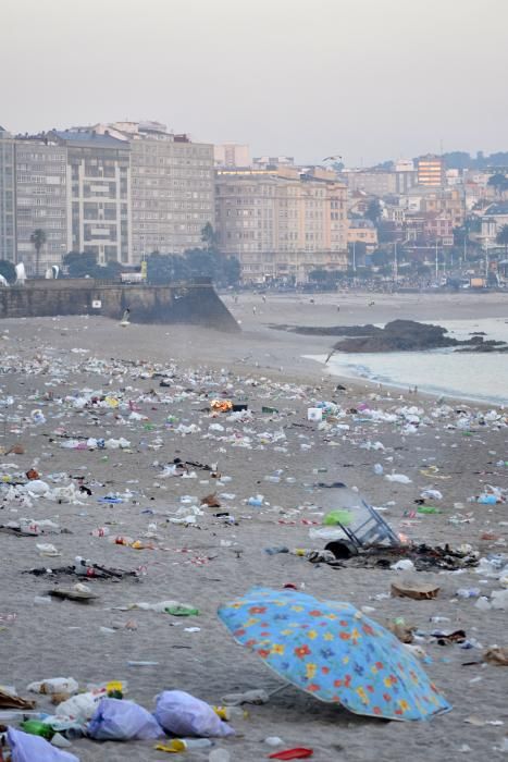 Así amanecieron playas de la ensenada del Orzán