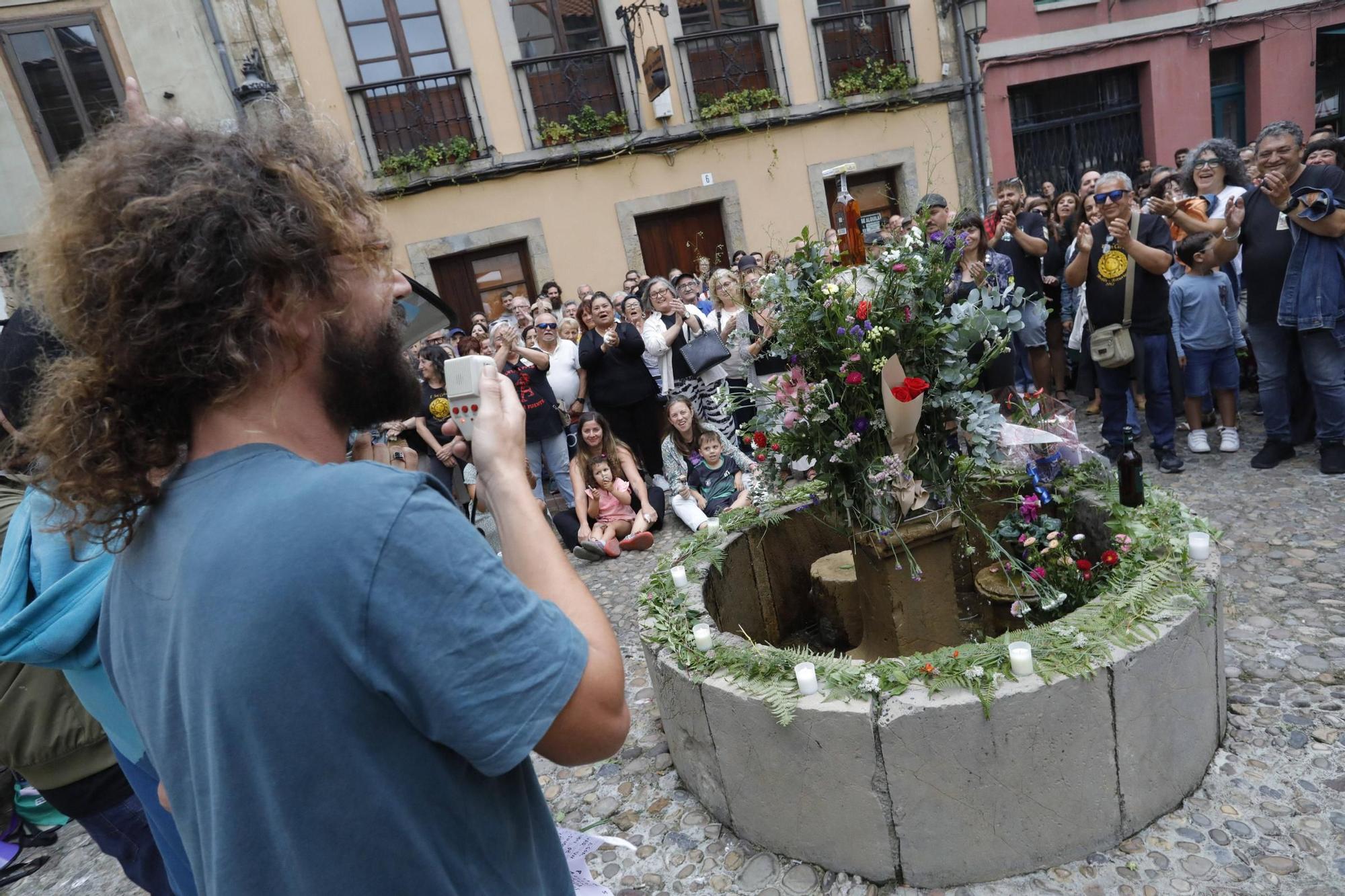 Así fue la despedida y el homenaje de amigos y clientes del Cafetón en Avilés a sus dueños, muertos en León
