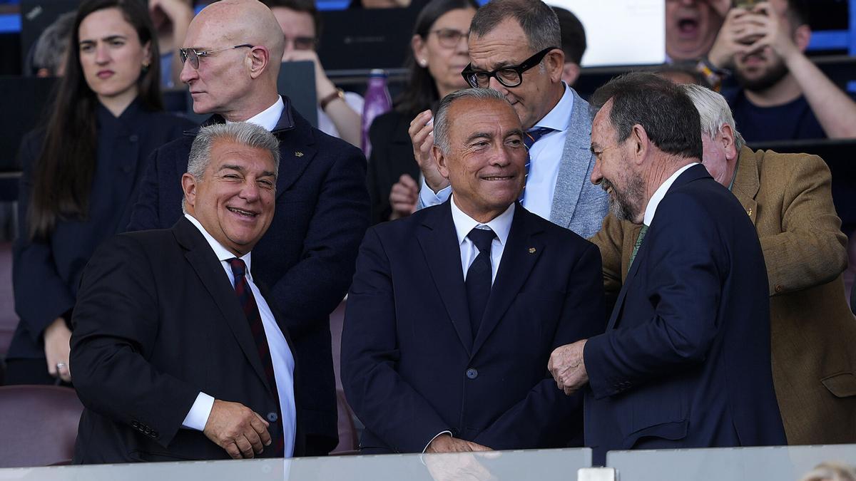 Laporta: «Florentino utilitza Negreira com a cortina de fum perquè fa dos anys que no guanyen res»