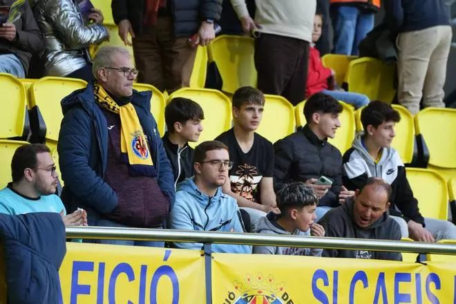 Galería | Las mejores imágenes de la afición en el partido entre el Villarreal y el Cádiz