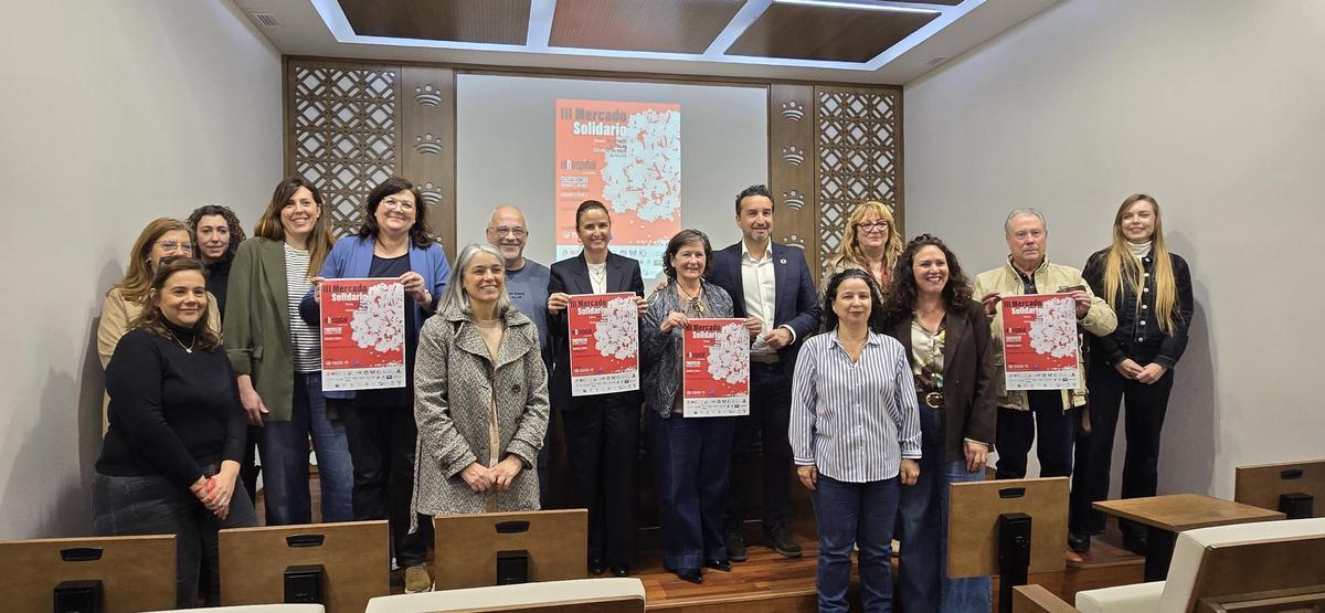 La presentación del III Mercado Solidario este lunes en la Diputación de Badajoz.