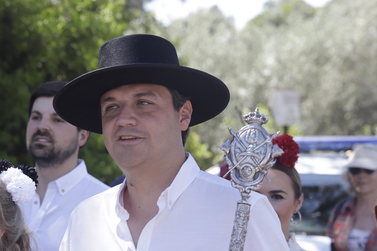 Color y alegría camino del santuario: imágenes de la romería de la Virgen de Linares