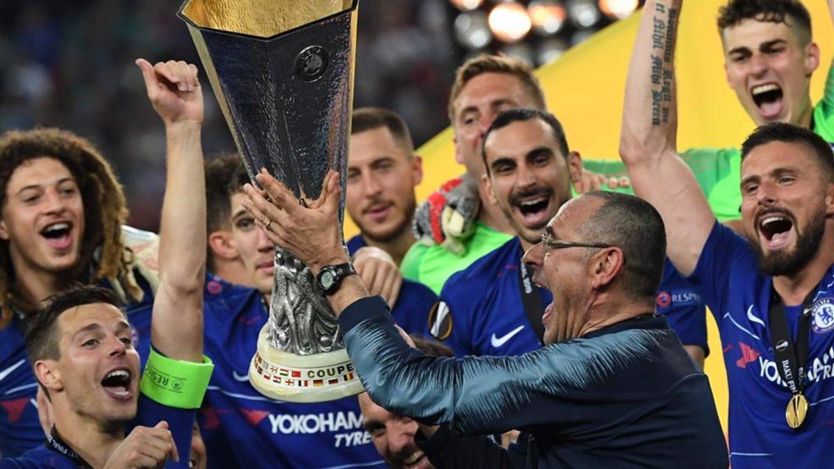 Maurizio Sarri cree que merece continuar en el Chelsea la temporada que viene