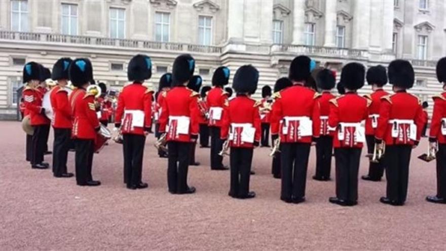 La Guardia Real Británica interpreta &#039;Juego de Tronos&#039;