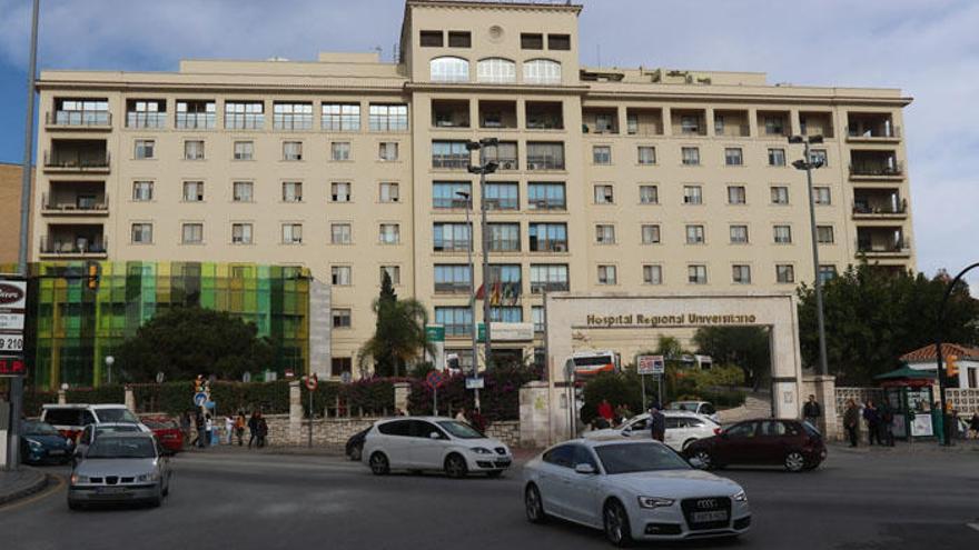 La víctima ha sido trasladada al Hospital Carlos Haya.