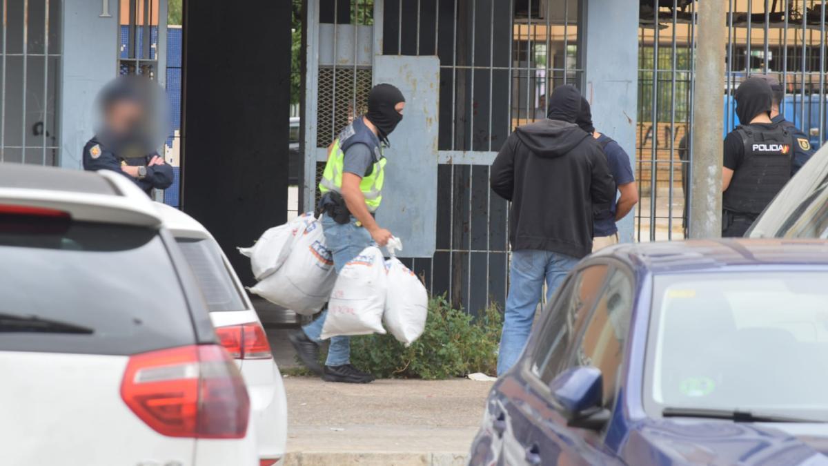 Registros en las viviendas de las Vegas en la segunda fase de la Operación Vulcano