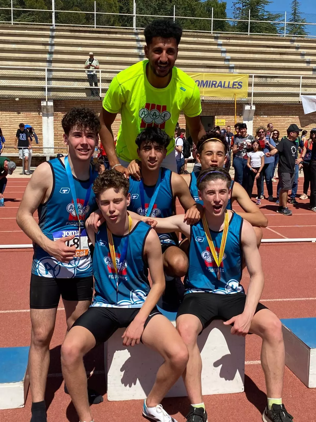 Podi de l'AA Figueres en el Campionat de Catalunya sub-16