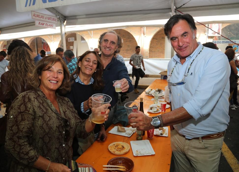 La organización cifra en más de 7.000 raciones vendidas en una jornada de sábado rodeada por el buen ambiente en la fiesta gastronómica. De momento se han facturado más de 60.000 euros y el domingo se