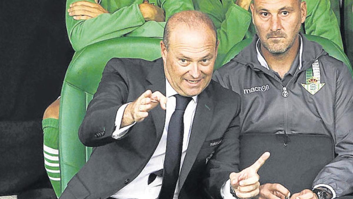 En su etapa como jugador, Pepe Mel logró el ascenso a Primera en su primera temporada en el Betis (la 1989-90)