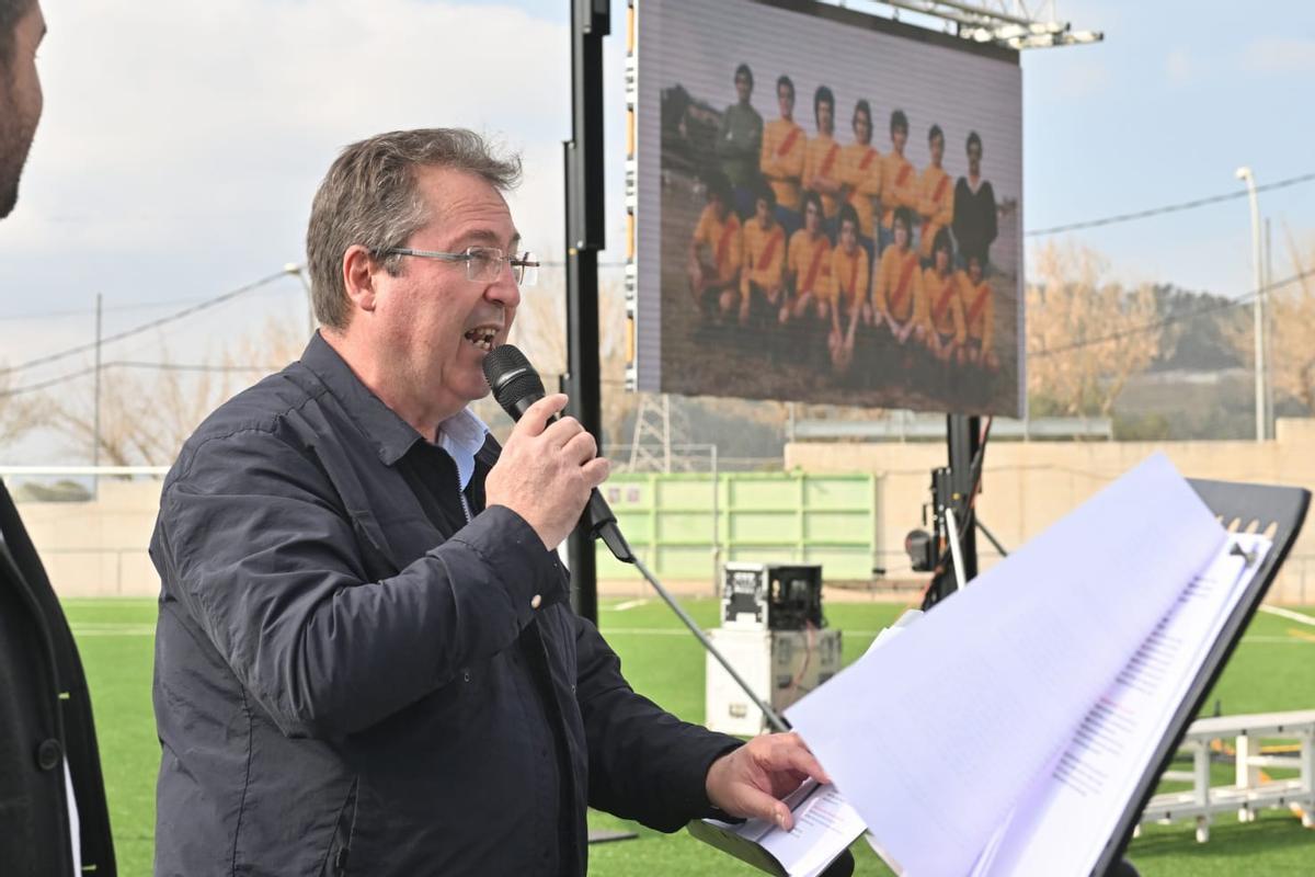 L’autor del llibre, Josep-Vicenç Mestre, durant l’acte de presentació