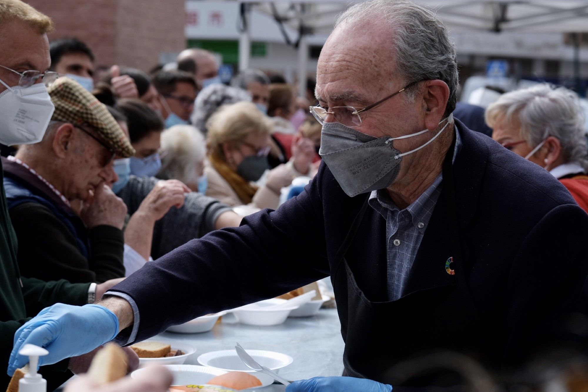 Tradicional potaje carnavalero en El Perchel: la gran previa gastronómica