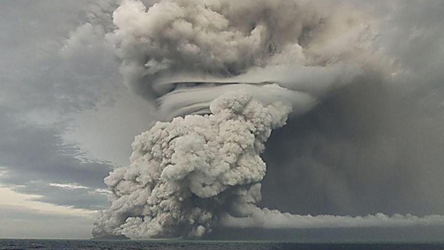 Erupción del volcán Tonga, el pasado sábado.