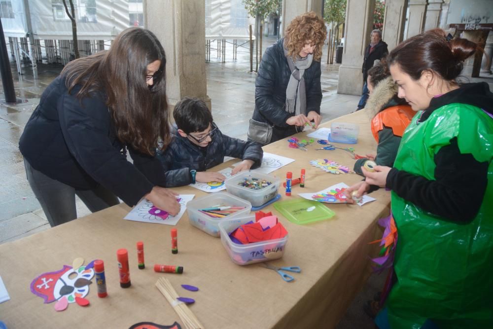 Niños en el taller "As máscaras de Ravachol".