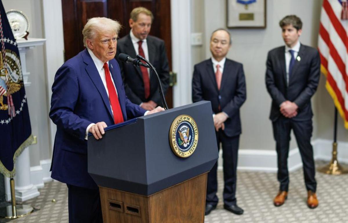 El presidente de Estados Unidos, Donald Trump, anuncia un proyecto de IA junto a los líderes de Oracle, Softbank y OpenAI, la creadora de ChatGPT.