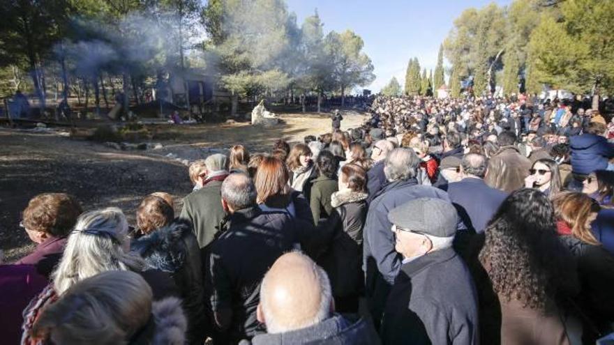 Varios momentos del Auto, que congregó a cientos de personas.