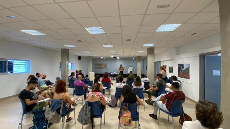 Un momento de encuentro con colectivos juveniles.