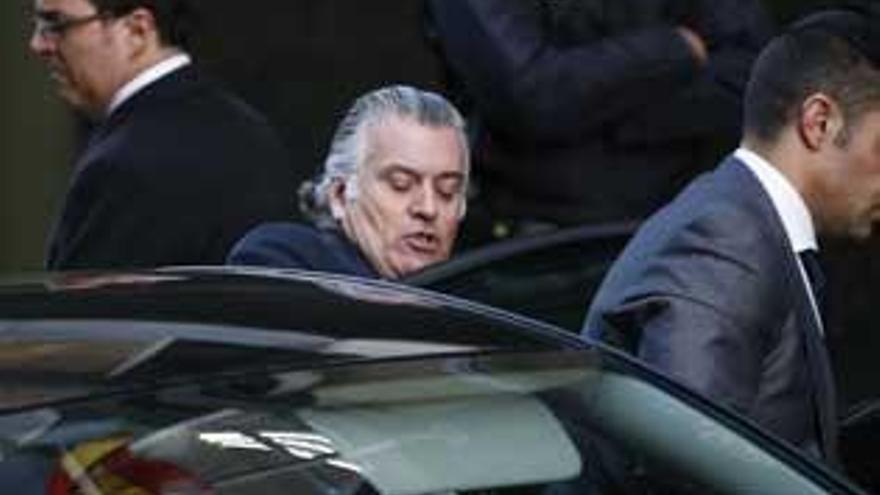 Bárcenas denuncia al PP por  abrir sin su consentimiento su oficina