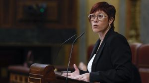 La diputada de Compromís Àgueda Micó, durante su intervención tras la comparecencia del presidente del Gobierno, Pedro Sánchez.