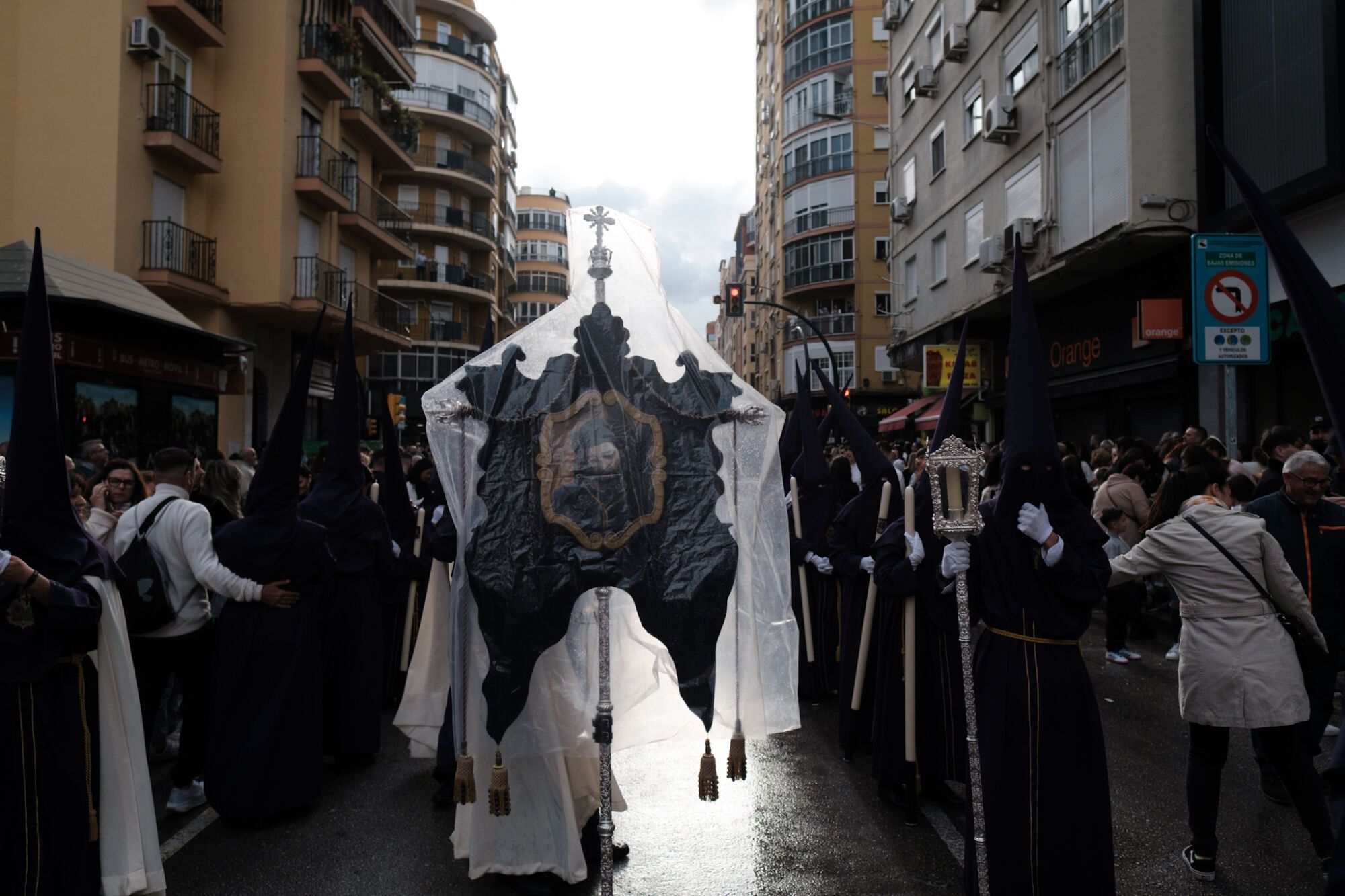 15/04/2025 Málaga, Semana Santa 2025. Martes Santo, Cofradia Nueva Esperanza. (Fotografía: Gregorio Marrero)