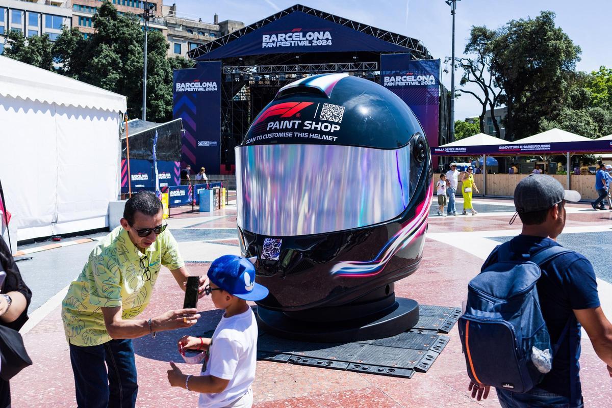 Preparativos del Barcelona Fan Festival de Fórmula.