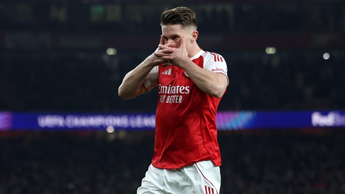 El Arsenal supera al Kairat en un ajustado 3-2