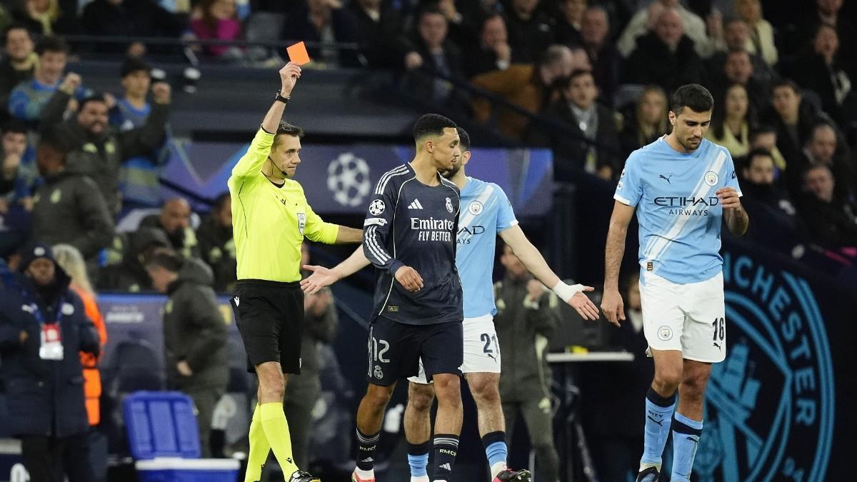Resumen, goles y highlights del Manchester City 1 - 2  Real Madrid de la vuelta de octavos de final de la Champions