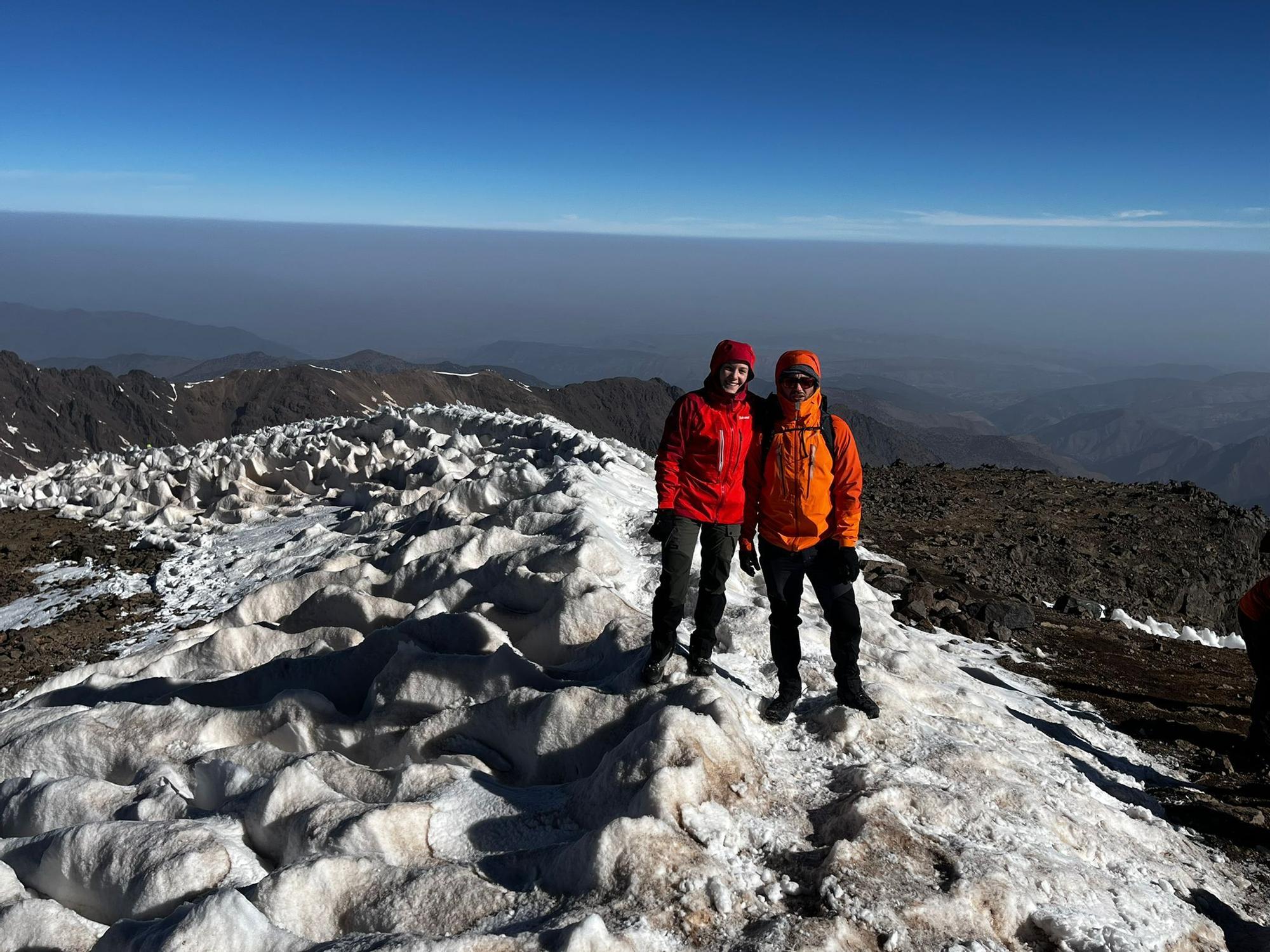 Espectaculares vistas desde la cima del Tubqal.