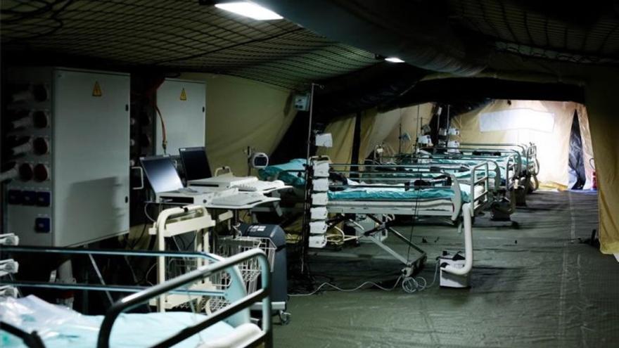 Sanitarios y familias se querellan contra el Gobierno de Francia por los suicidios de médicos y enfermeras