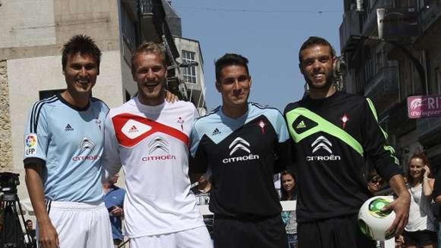 Presentación de las camisetas de la temporada 2013-2014. // R. Grobas