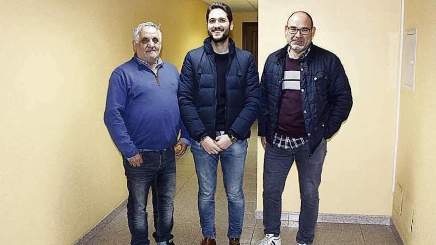 Miembros de la ejecutiva socialista: Eugenio González, Hugo Fandiño y Orlando Barreiro // Gonzalo Núñez