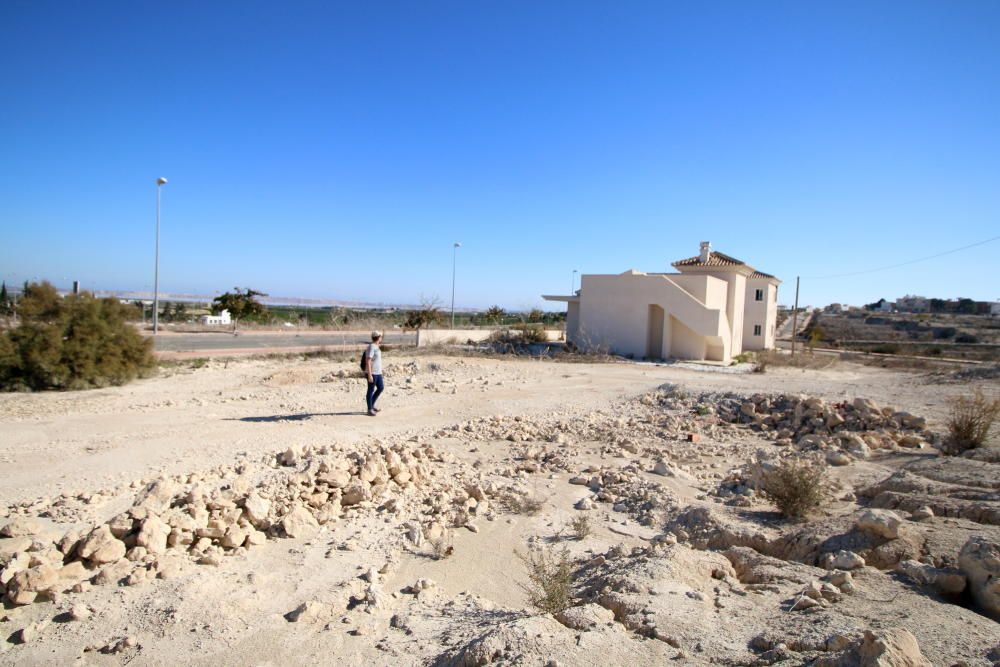 Urbanización fantasma en San Miguel