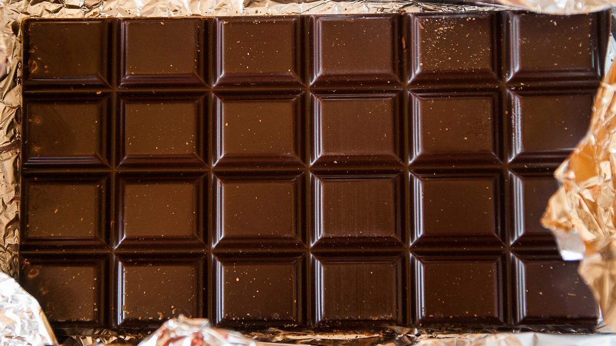 Una tableta de chocolate