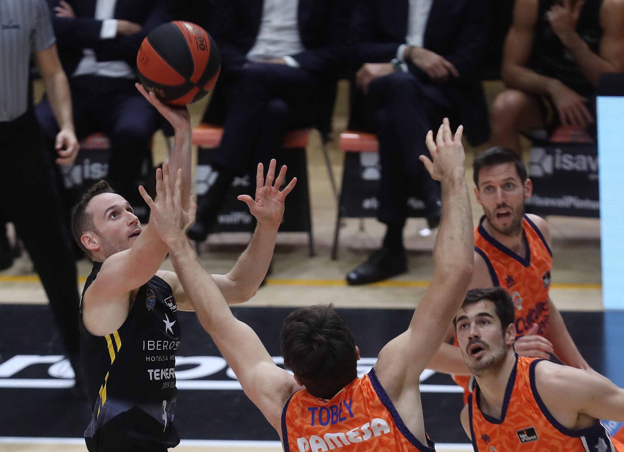 Valencia Basket - Iberostar Tenerife (89-95)