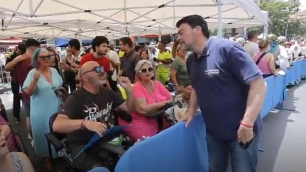 Polémica por el espacio para personas con movilidad reducida en las mascletás de las Hogueras de Alicante 2024