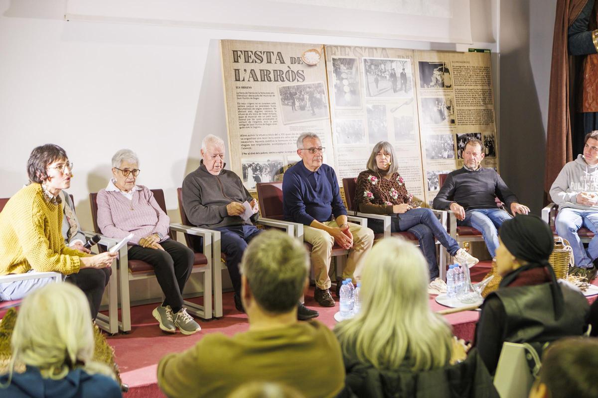 El col·loqui sobre la tradició vitinícola a Sant Fruitós va omplir l'espai cultural Nexe