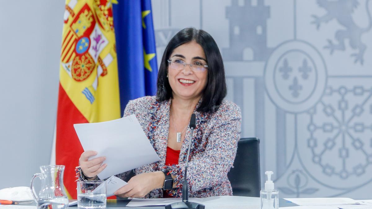 La ministra de Sanidad, Carolina Darias, en una comparecencia.