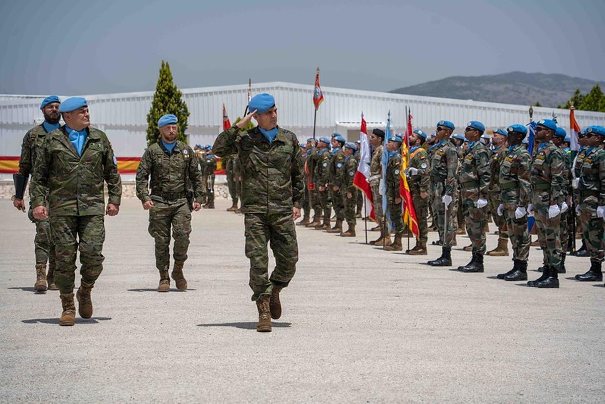 El general Aroldo Lázaro, jefe de toda la misión UNIFIL, en un acto castrense en la base de Naqura, donde los cascos azules tienen su cuartel general