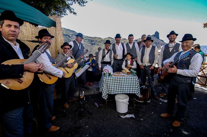 FIESTAS DEL ALMENDRO EN FLOR TEJEDA