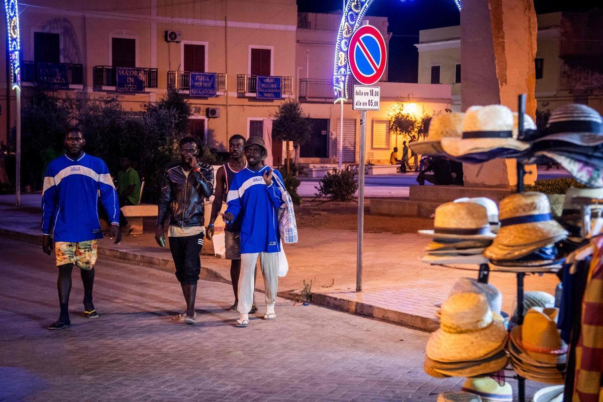 Lampedusa, colapsada tras la llegada de 6.000 inmigrantes en 24 horas