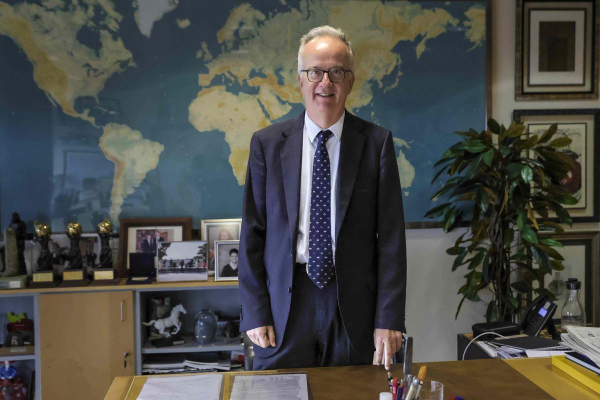 Simón Pedro Barceló, copresidente de Grupo Barceló, en su despacho, en la sede corporativa en Palma.
