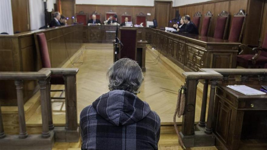 Suspendido un juicio por estafa en La Parra por indisposición de un acusado