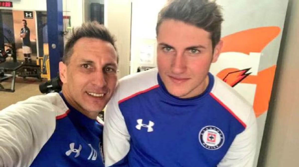 Chistian y Santiago Giménez en el Cruz Azul de México