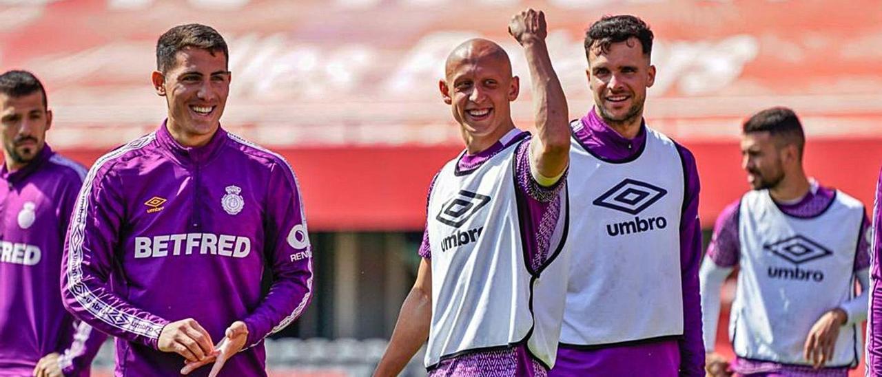 Cufré, Mollejo y Álvaro en el entrenamiento de ayer.